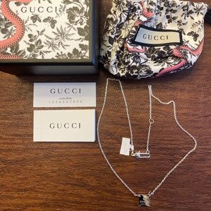 🆕️ Gucci SS .925 small square pendant necklace